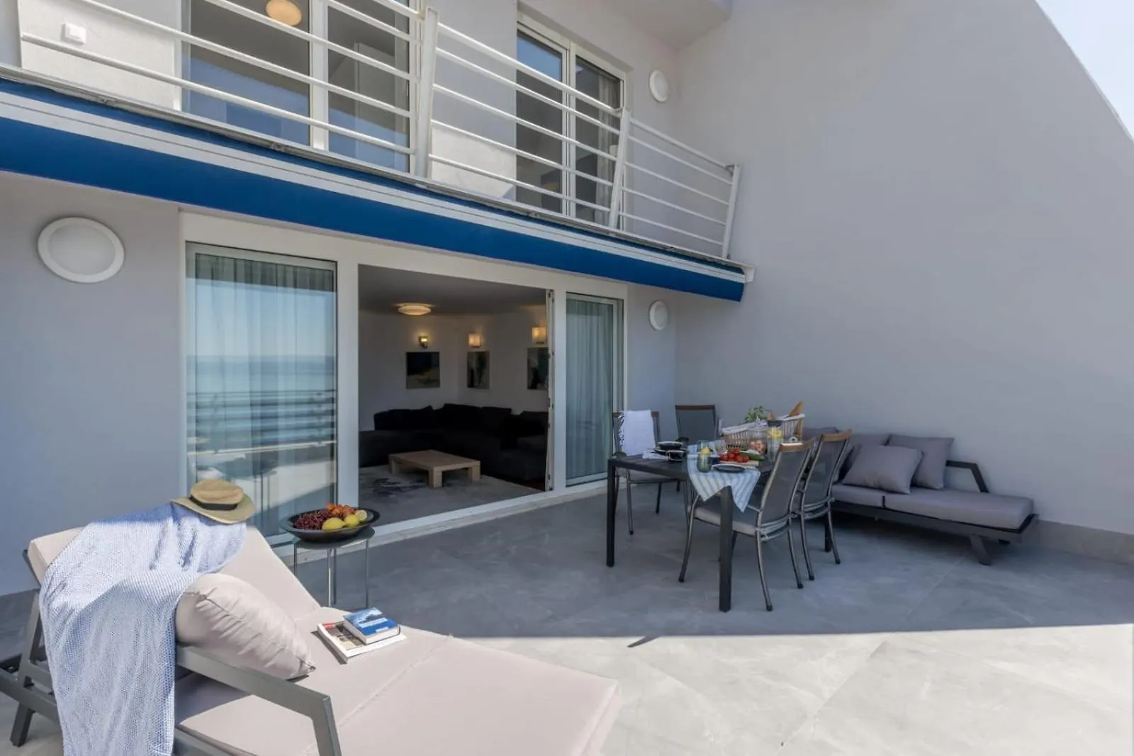 ספליט Velebos Superior Apartment - Spacious Luxury Four-Room Apartment On 220 M2 - Panoramic View Of The Sea And Islands - Prestigious Location By The Sea To The New City Center Of Znjan - Top Amenities - Free Garage Parking Space- Buralux Properties קרואטיה