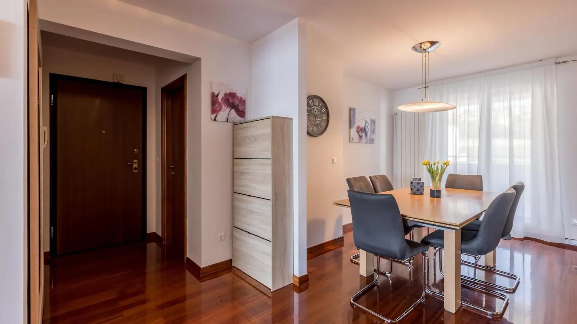 ספליט Velebos Superior Apartment - Spacious Luxury Four-Room Apartment On 220 M2 - Panoramic View Of The Sea And Islands - Prestigious Location By The Sea To The New City Center Of Znjan - Top Amenities - Free Garage Parking Space- Buralux Properties 0*,