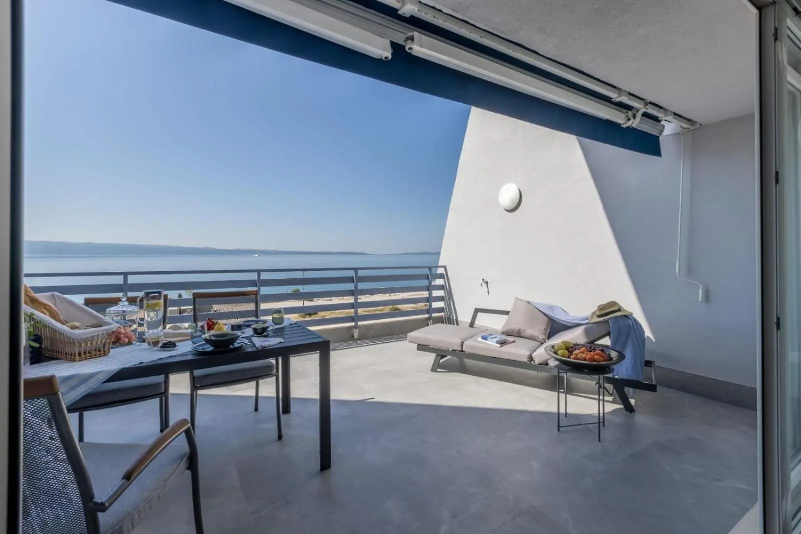 ספליט Velebos Superior Apartment - Spacious Luxury Four-Room Apartment On 220 M2 - Panoramic View Of The Sea And Islands - Prestigious Location By The Sea To The New City Center Of Znjan - Top Amenities - Free Garage Parking Space- Buralux Properties קרואטיה