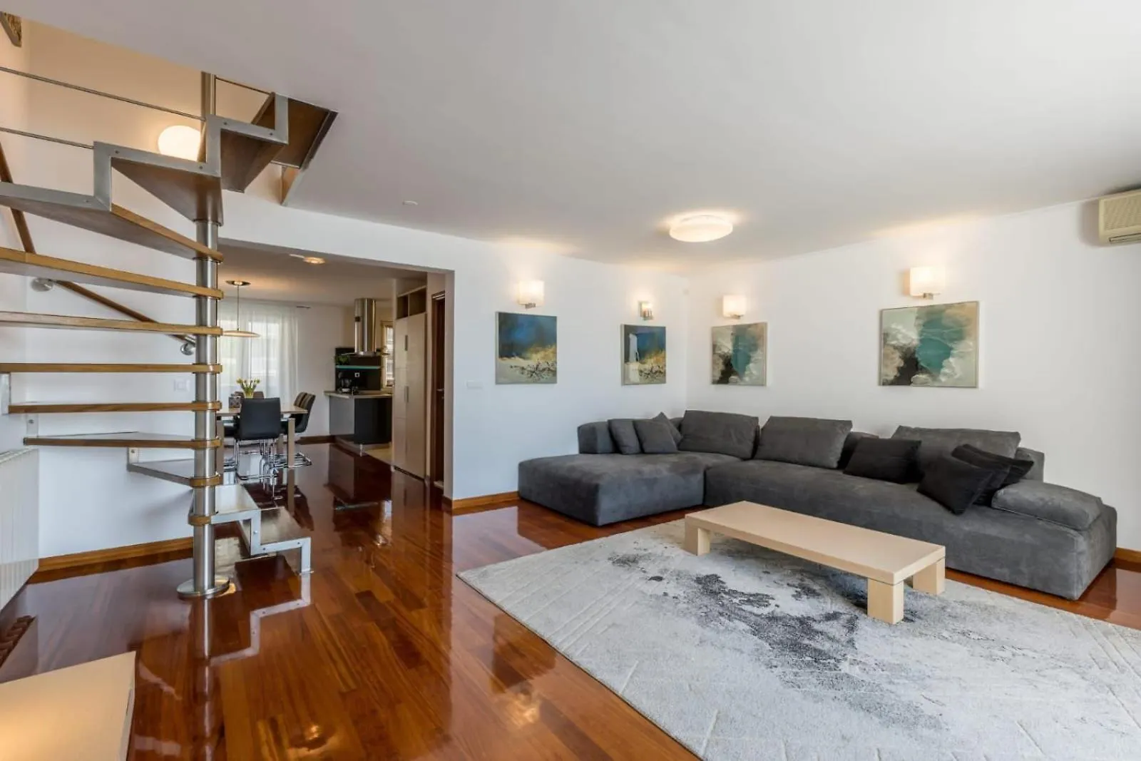 ספליט Velebos Superior Apartment - Spacious Luxury Four-Room Apartment On 220 M2 - Panoramic View Of The Sea And Islands - Prestigious Location By The Sea To The New City Center Of Znjan - Top Amenities - Free Garage Parking Space- Buralux Properties