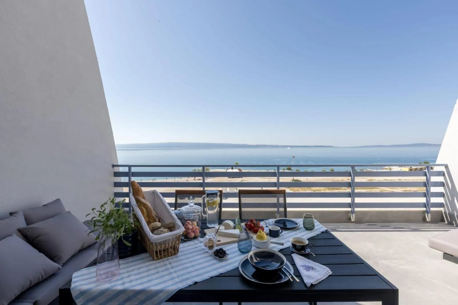 ספליט Velebos Superior Apartment - Spacious Luxury Four-Room Apartment On 220 M2 - Panoramic View Of The Sea And Islands - Prestigious Location By The Sea To The New City Center Of Znjan - Top Amenities - Free Garage Parking Space- Buralux Properties קרואטיה