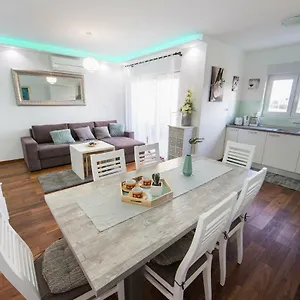  Apartament Apartment's Tea & Nevio